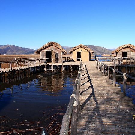 Villa Del Lago Boutique Hotel Кастория Экстерьер фото